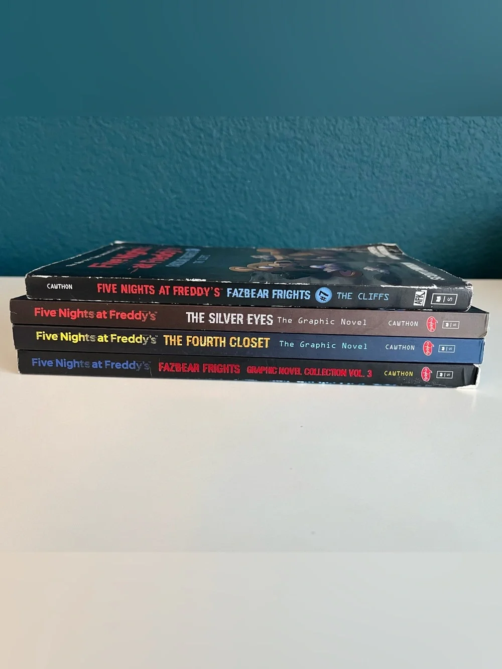 Five Nights at Freddy's Graphic Novels The Silver Eyes & The Fourth Closet Fazbe